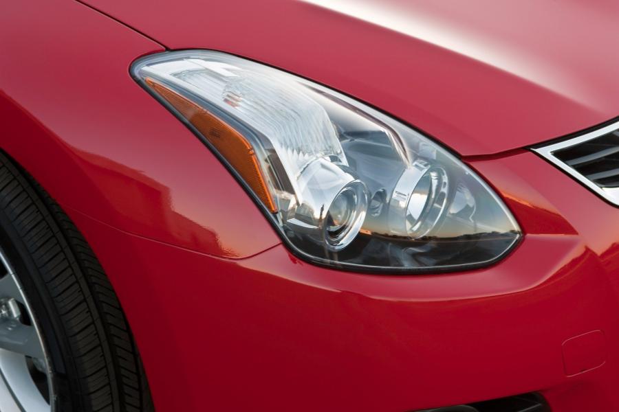 Детали экстерьера Nissan Altima Coupe (U32) 2008 года  (фото 43 из 54)